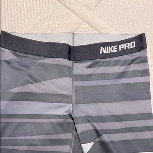 Nike pro leggings